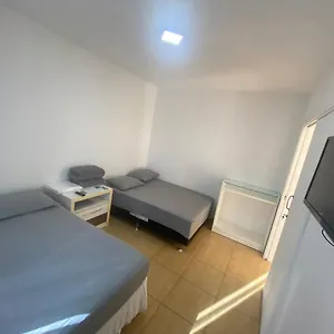  Apartamento Ap Frente à Praça Bem Localizado